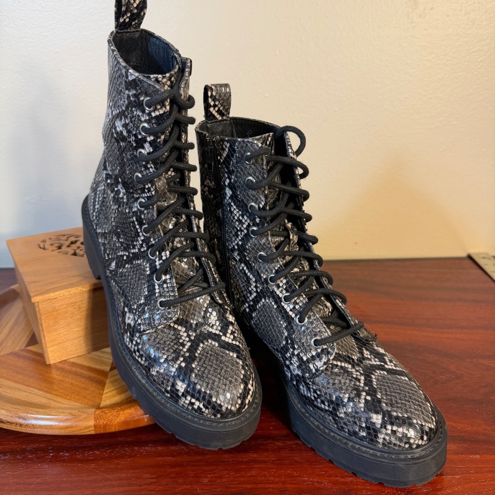 Steve Madden Tornado Snakeskin Combat Boots Grey Black Lace Up Side Zip Lug Sole